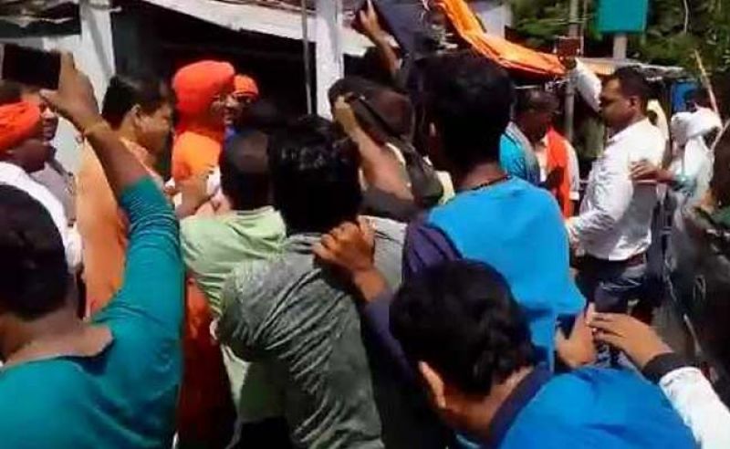 Swami Agnivesh Allegedly Attacked
