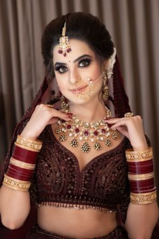 WEDDING JEWELLERY GLITZ