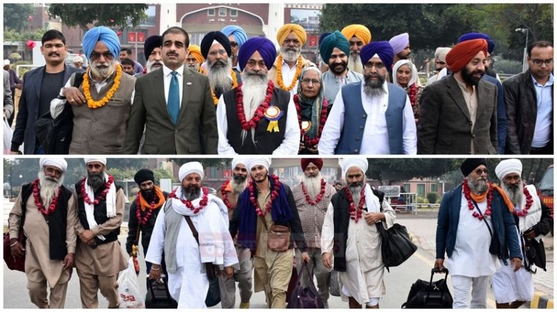 Gurpurab 2023 Celebrations: 3,000 Sikh Pilgrims Reached Pakistan via Wagah Border. Received Warm Welcome, Picture credit goes to Babar Jalandhari. 
