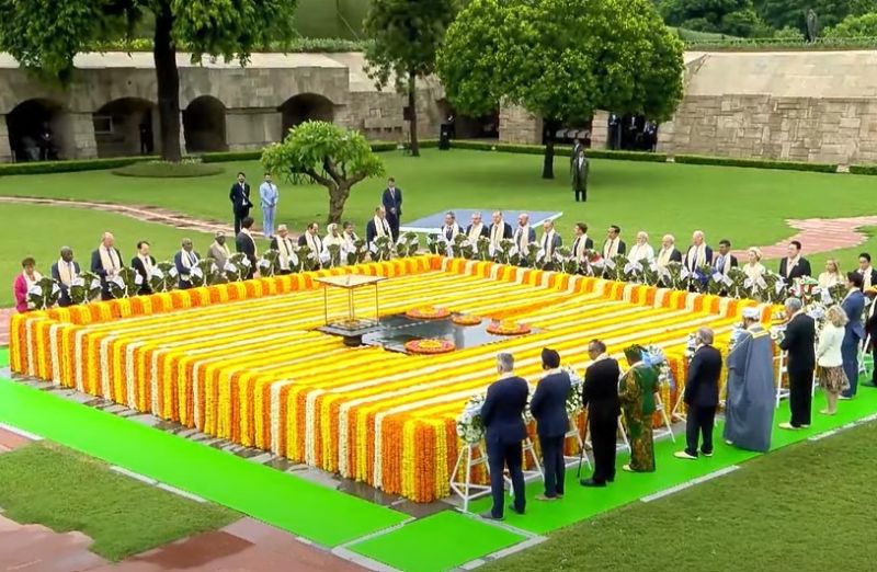  G-20 Summit: Foreign Guests Pays Tribute to Mahatma Gandhi at Rajghat in Delhi
