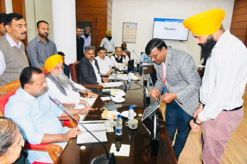 Karnataka Vidhan Sabha Speaker Leads Delegation in Meeting with Speaker Kultar Singh Sandhwan