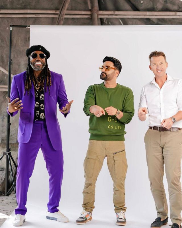 Kapil Sharma having fun with former Australian fast bowler Brett Lee and Chris Gayle 
