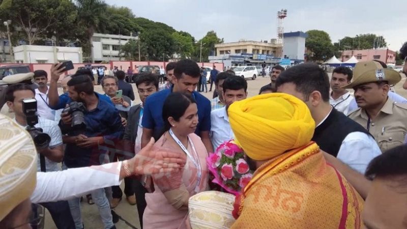 AAP Supremo Arvind Kejriwal, CM Mann & MP Raghav Chadha Receives Warm Welcome in Bangalore
