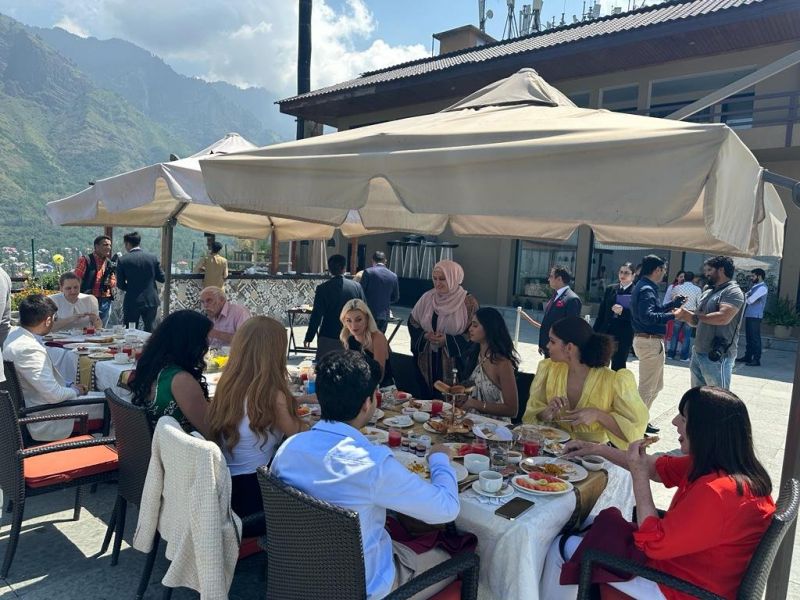 Miss World Karolina Bielawska visits Srinagar on one-day Tour