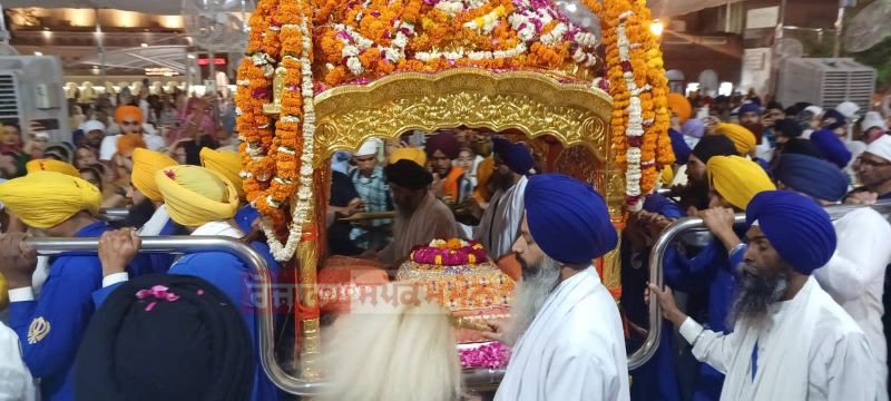 Sachkhand Sri Harmandir Sahib, Amritsar (27-04-2023)
