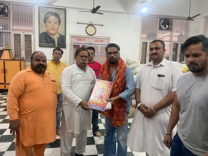 Bollywood Actor Suniel Shetty paid obeisance at Kali Mata Temple, Patiala 
