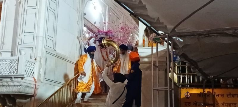 Sachkhand Sri Harmandir Sahib, Amritsar (01-05-2023)
