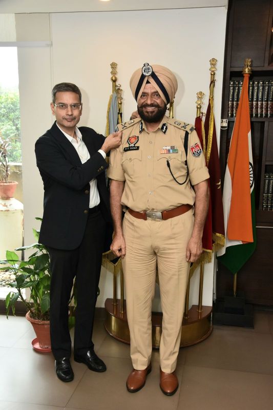 DGP Punjab Congratulates IPS Officer Mukhwinder Singh Chhina on his Promotion as ADGP
