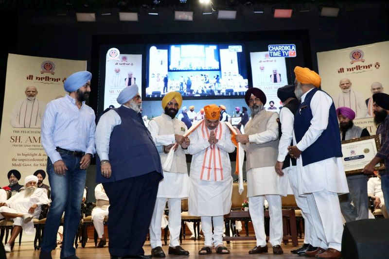 Home Minister Amit Shah Honored by Delhi Sikh Gurdwara Parbandhak Committee at Special Event