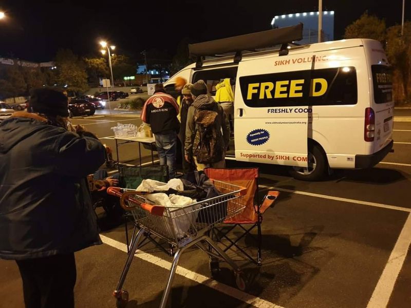 Sydney Opera House sails illuminate with image of Sikhs helping bushfire victims