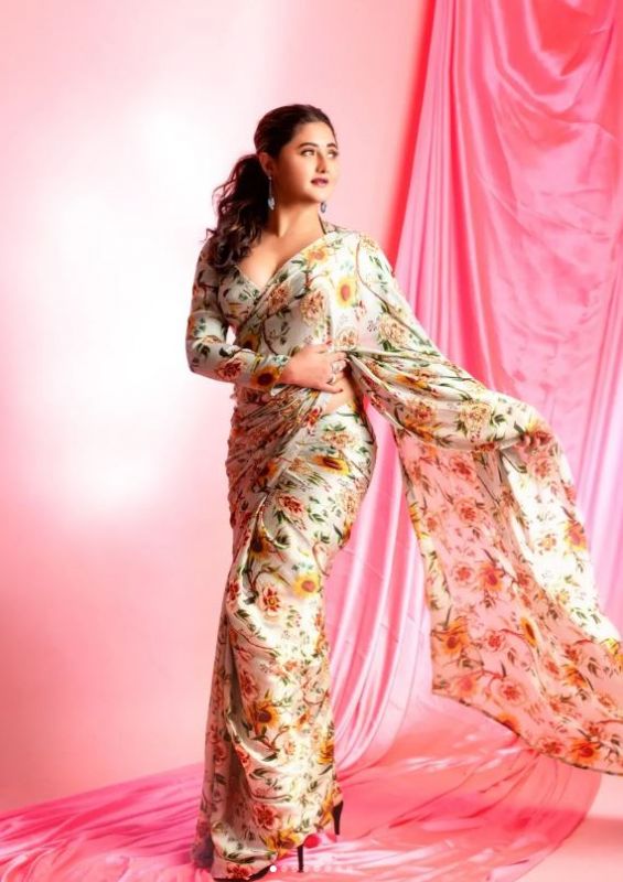 Rashami Desai Stuns in Ethnic Looks