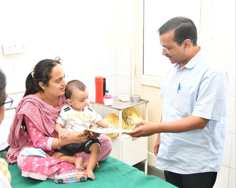 CM Bhagwant Mann & Delhi CM Arvind Kejriwal Interacted with Patients in Patiala Hospital, See Pics