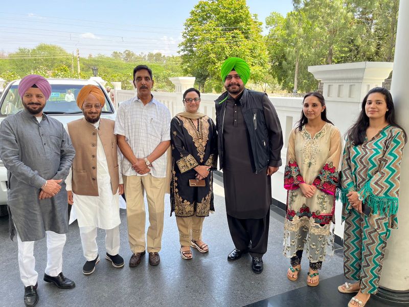 Navjot Sidhu met former CM Rajinder Kaur Bhattal, Ex-PCC President Lal Singh & Others 