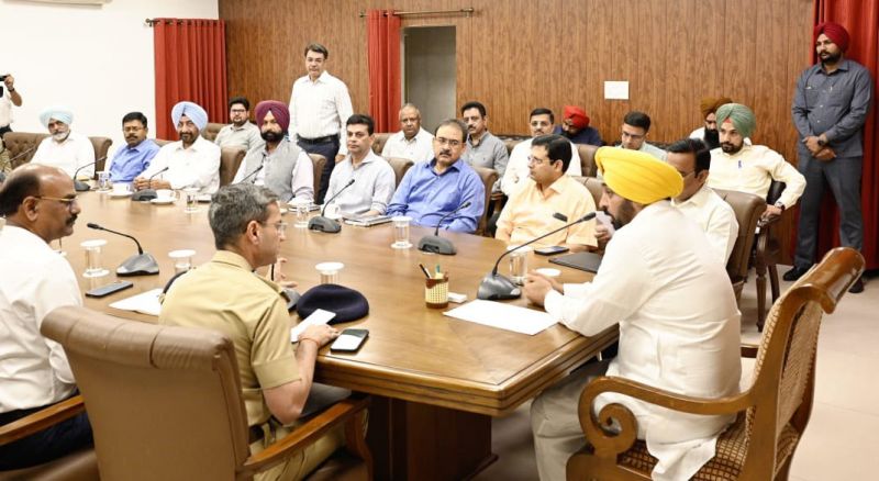 CM Bhagwant Mann held a meeting with Senior Officers of Punjab Police Today