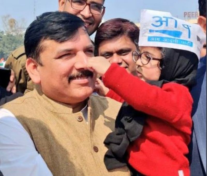 'Baby Mufflerman' centre of attraction at Arvind Kejriwal's swearing-in ceremony
