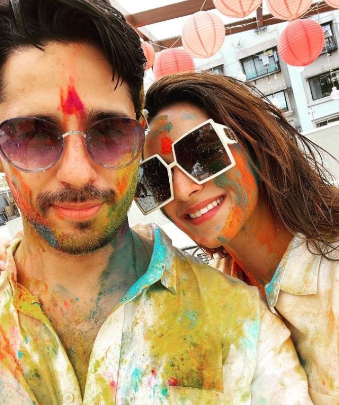 Newly-weds Sidharth-Kiara celebrated their first Holi together 
