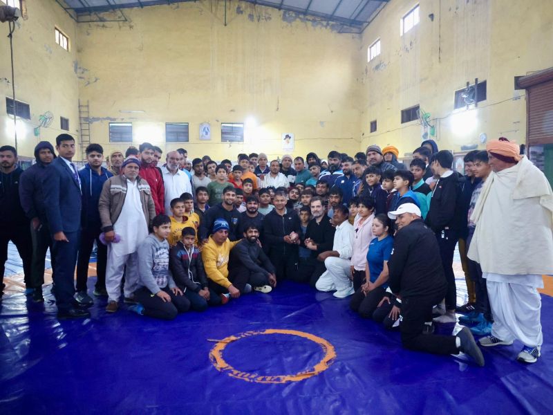 In Pics: Rahul Gandhi Grapples on Wrestling Mat with Bajrang Punia Amidst WFI Controversy