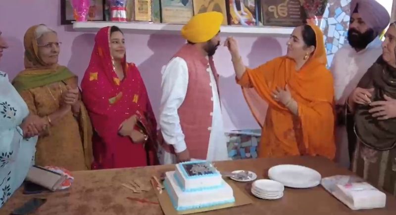 CM Bhagwant Mann Celebrates Birthday, Cuts Cake with Family at Village Satoj