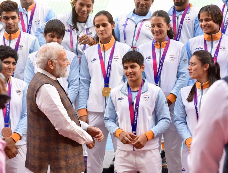 PM Modi Meets & Commends Indian Athletes for Asian Games Success
