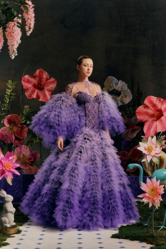 Glamour Unleashed: Captivating Runway Moments at New York Fashion Week 2023
