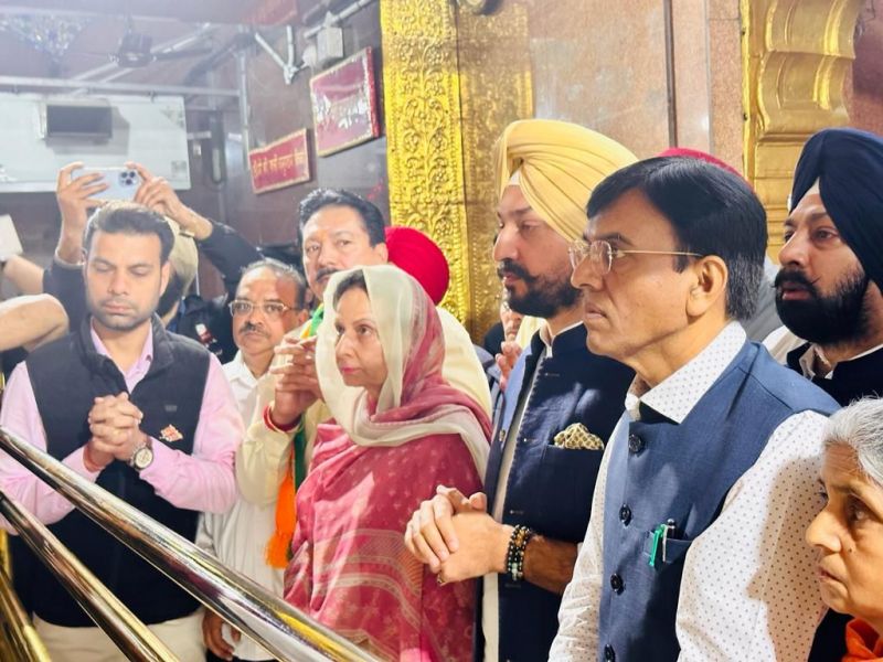 They also Offered Prayers at Shri Kali Mata Temple in Patiala
