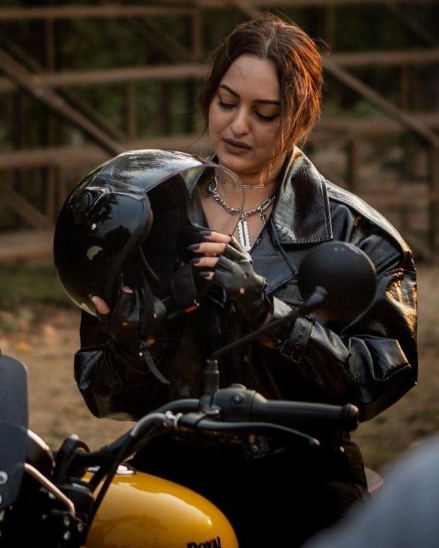 Sonakshi Sinha's Swag is on High Notes