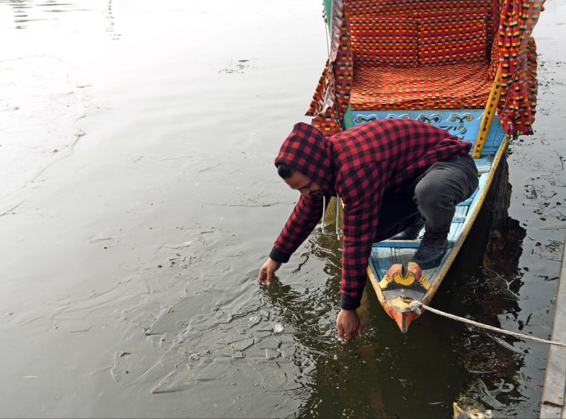 Dal Lake Freezes Over as Kashmir Grapples with Bone-Chilling Cold