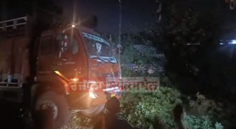 Major Tragedy in Ludhiana: Truck Overturns on Wrong Side of Tracks, Narrowly Escapes Oncoming Train