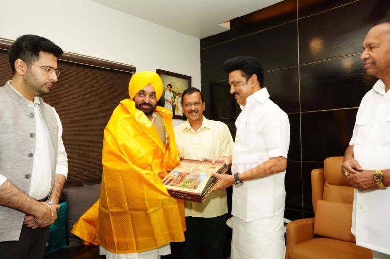 Tamil Nadu CM MK Stalin Honors CM Bhagwant Mann & CM Arvind Kejriwal