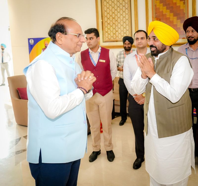 Hearty Welcome of North Regional Council Meeting Guests in Amritsar 