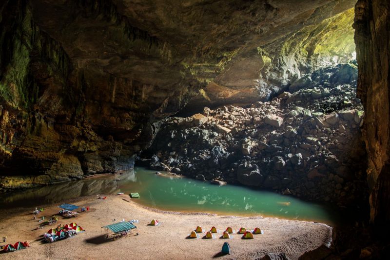 Hang Son Doong (Mountian River Cave), the largest cave in the world