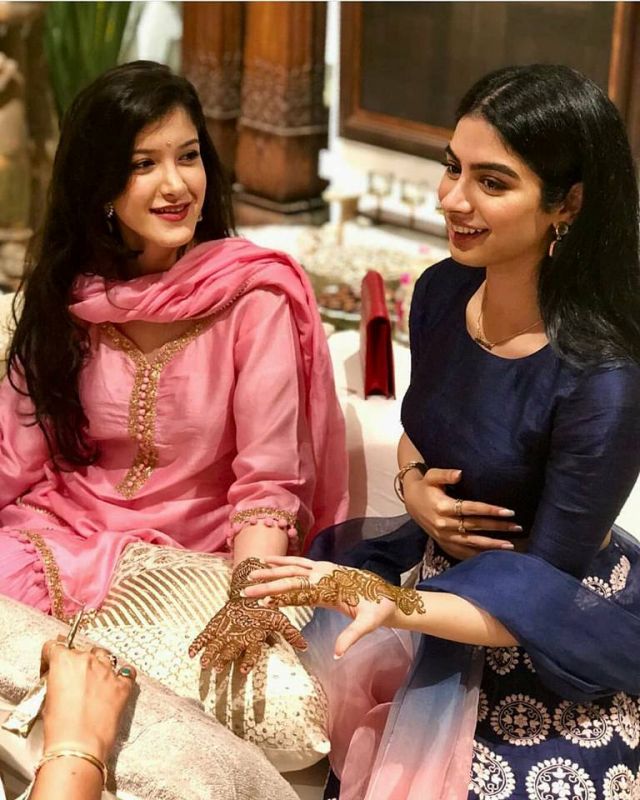 Sonam Kapoor Mehendi Ceremony