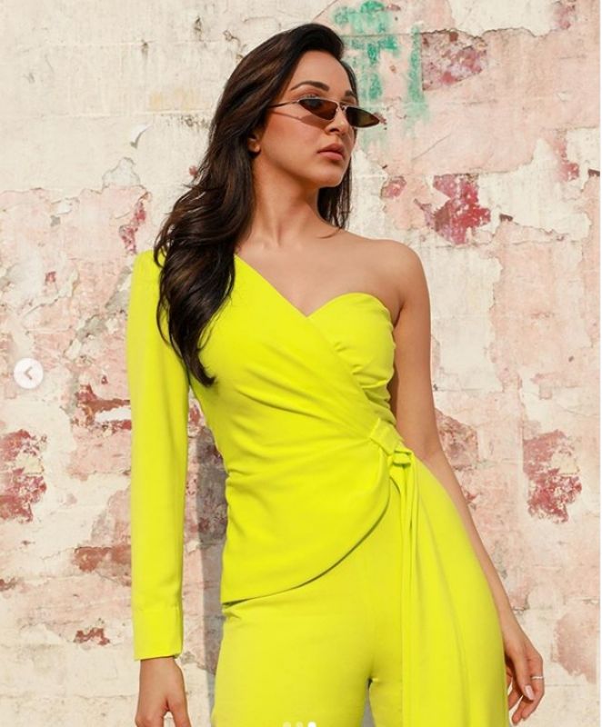 Satin Neon Yellow Homecoming Dresses with Belt – loveangeldress