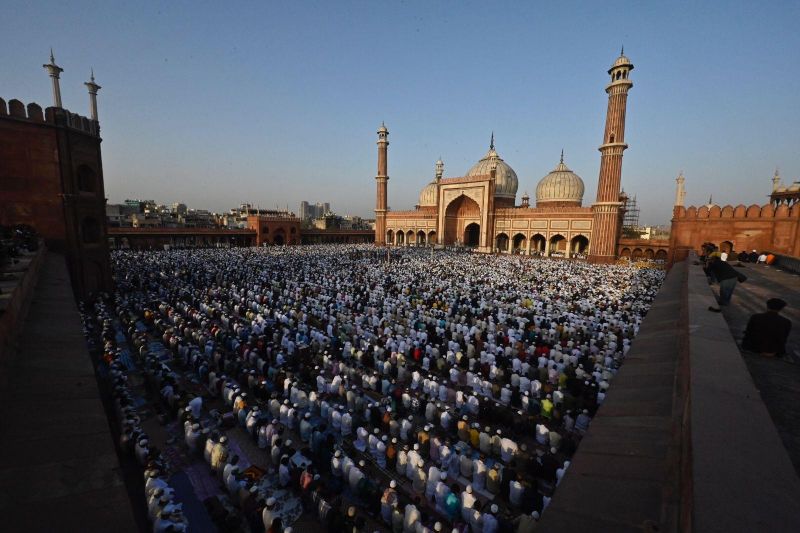 Eid Prayers offered at Jama Masjid in Delhi
