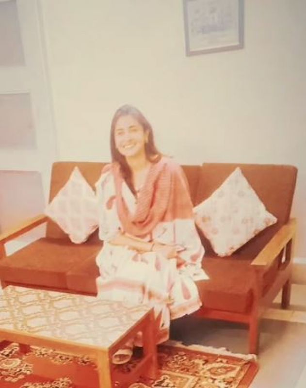 Heart of the actress feels delightful after visiting her childhood house 
