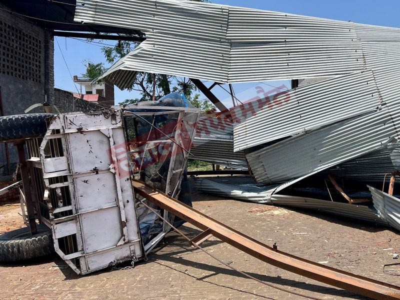 Gurdaspur: Shed blown away due to strong storm in 'Kot Khan Muhamad' village, Loss of Lakhs
