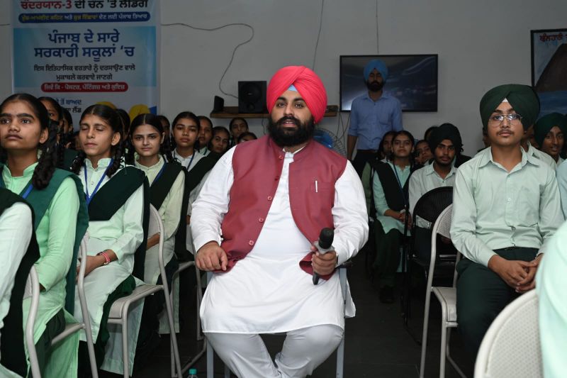 Education Minister Harjot Singh Bains Congratulates ISRO Scientists & Nation for Chandrayaan-3 Successful Moon Landing