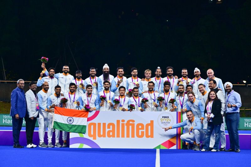  Indian Hockey Players Capture Joyful Moments with Gold Medal Selfie at Asian Games 2023