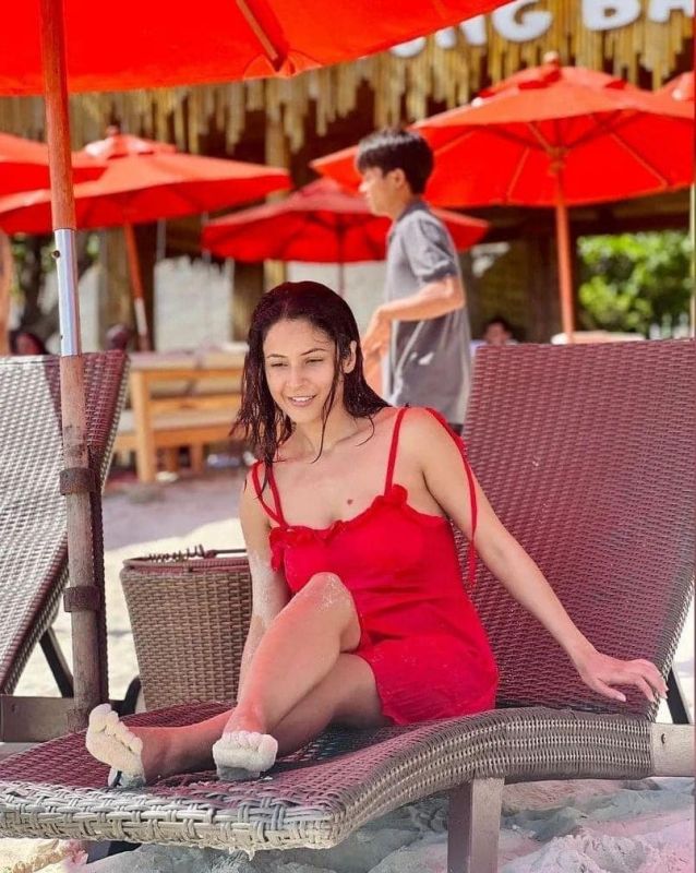 Shehnaaz Kaur Gill Enjoys Vacation Moments at Phuket, Thailand