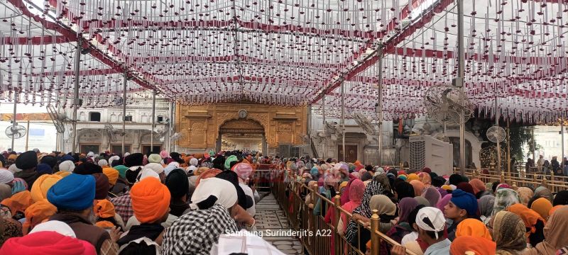 Devotees Paid Obeisance at Golden Temple on Maghar Month Sangrand