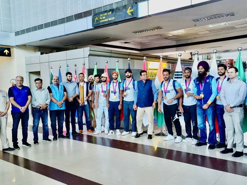 Victorious Indian Hockey Team Receives Warm Welcome in Amritsar after Securing Gold in Asian Games 2023