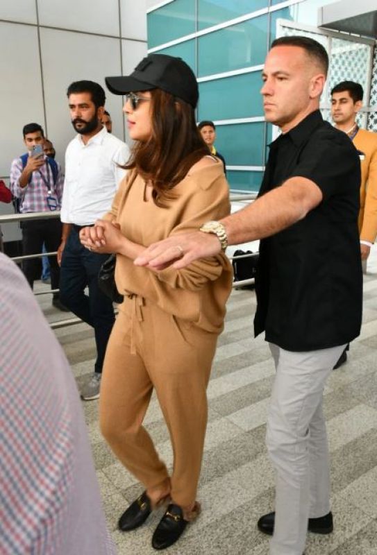 Priyanka Chopra Jonas Reaches Delhi for Sister Parineeti Chopra, Raghav Chadha's Engagement