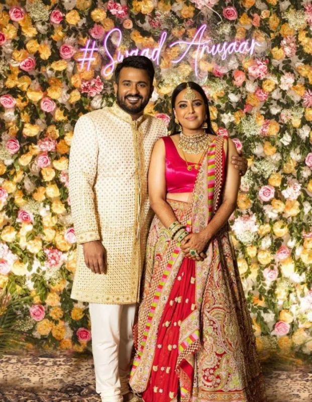 Swara Bhaskar & Fahad Ahmad poses together at Wedding Reception in Delhi
