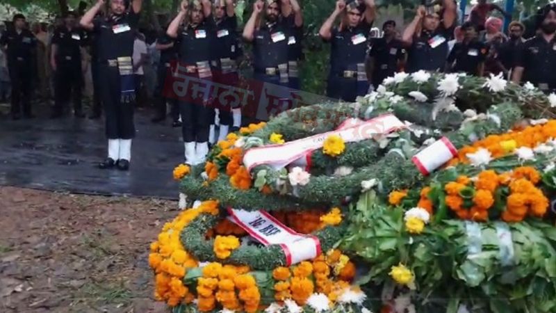 Anantnag Martyr Pardeep Singh cremated with full military honors at Balamgarh village, Patiala 