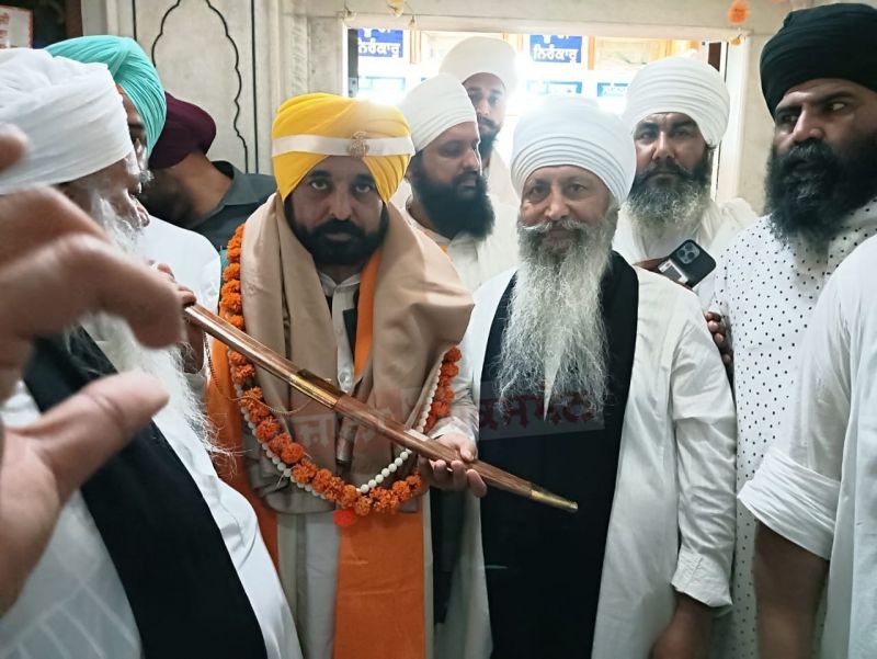 Punjab CM Bhagwant Singh Mann Pays Obeisance at Gurudwara Nanaksar, Jagroan