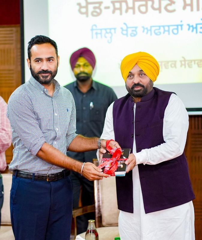 CM Mann Assures Support to Asian Games Champions, Emphasizes Modern Facilities & Adequate Resources