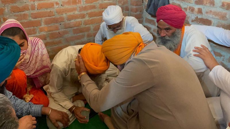 Navjot Singh Sidhu, With Family of Lovepreet Singh 