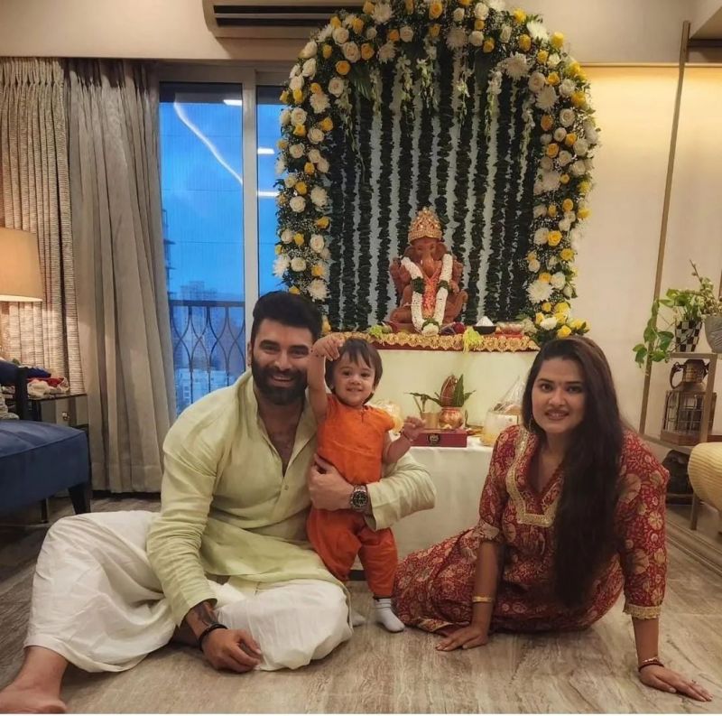 Sneak Peek into Ganesh Chaturthi Celebrations of Celebrities