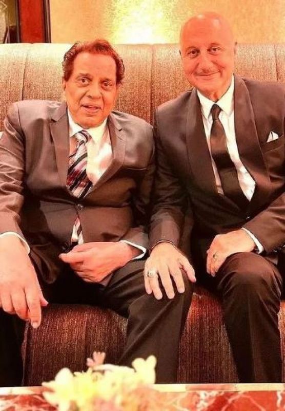 Star Studded Grand Reception of Karan Deol & Drisha Acharya 