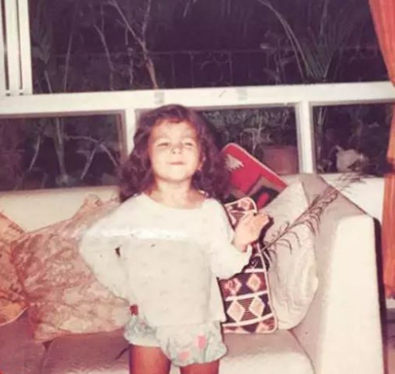 Cute Childhood Pictures of New Mommy- Alia Bhatt